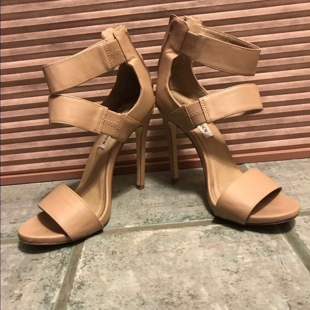 Steve madden nude 6.5